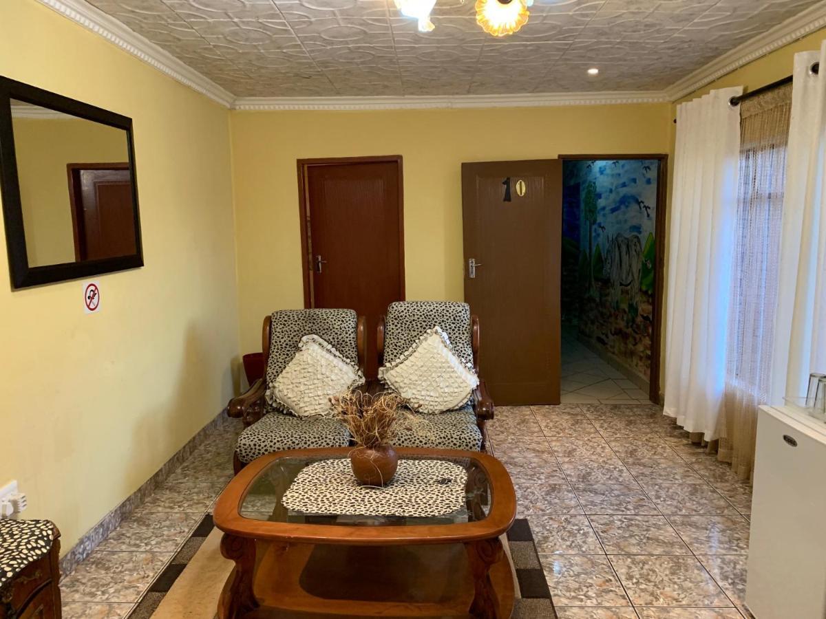Sikhula Sonke Bed & Breakfast